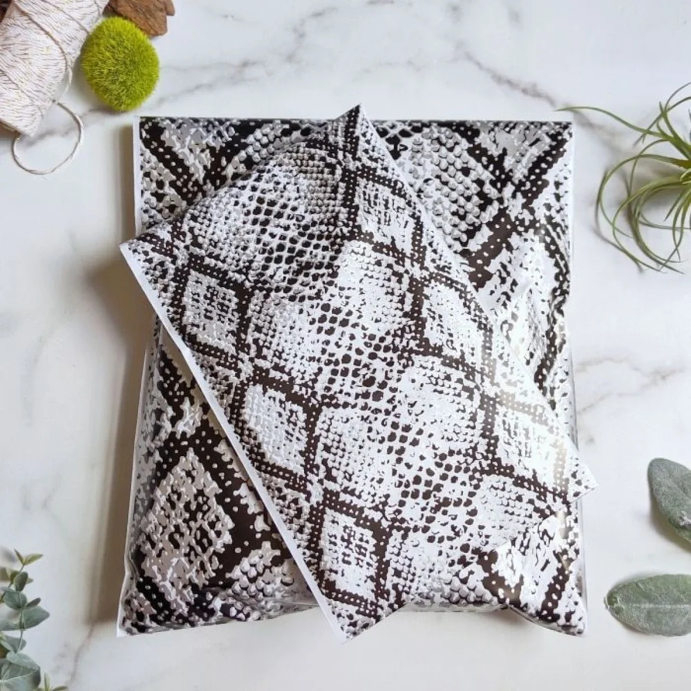 SnakeSkin Poly Mailers 10x13 Pack of 25